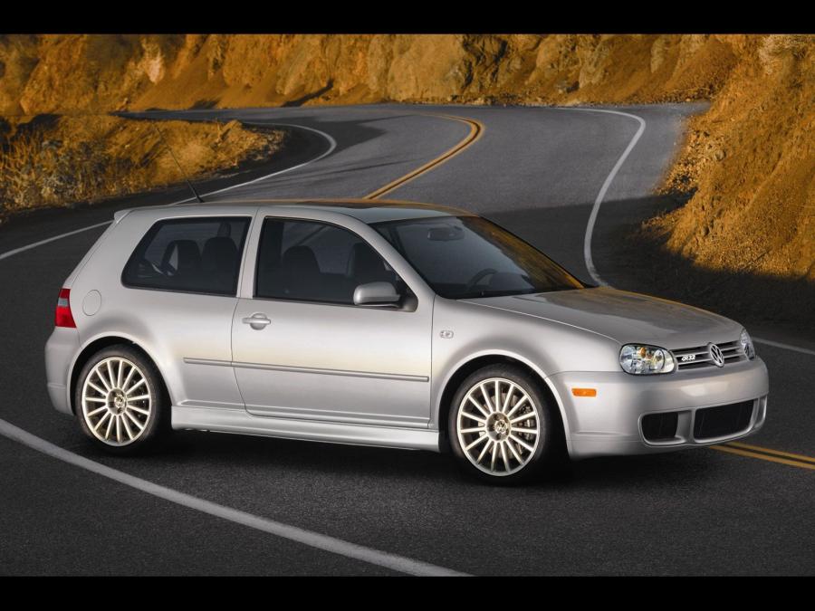  Volkswagen Golf R32 2004 года  (фото 12 из 12)